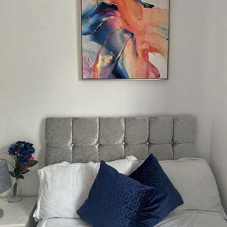 Luxury Rooms And An En-Suite Room With Free Wi-Fi Clarendon Way Colchester Eksteriør billede